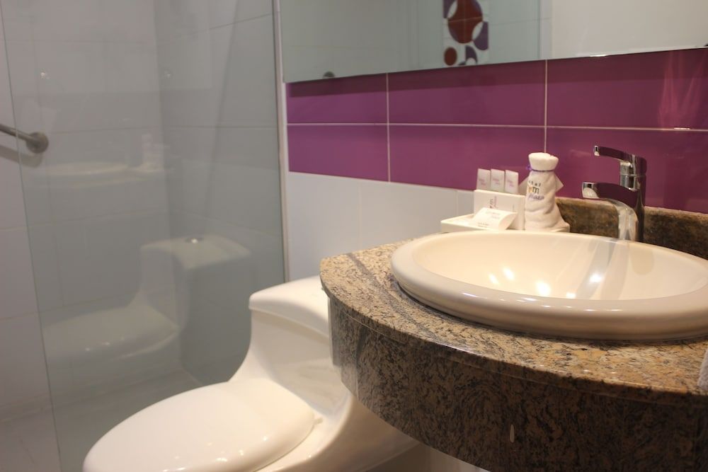 Hotel Atrium Plaza Standard Triple Room 9