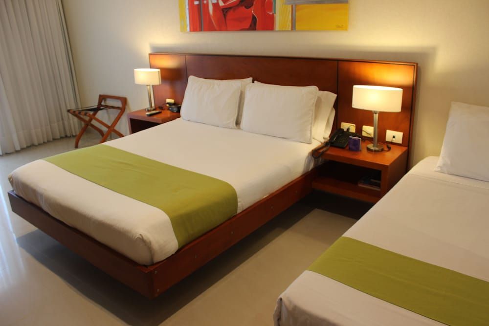 Hotel Atrium Plaza Standard Triple Room 2