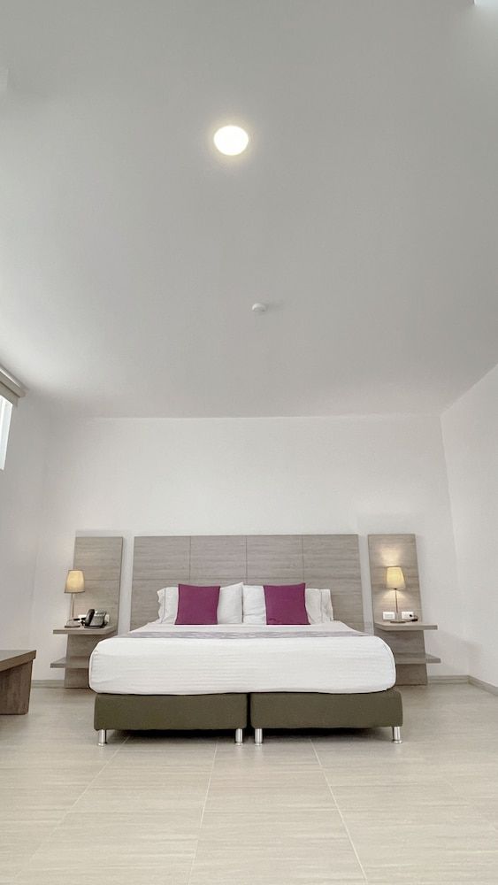 Junior Duplex, 1 King Bed