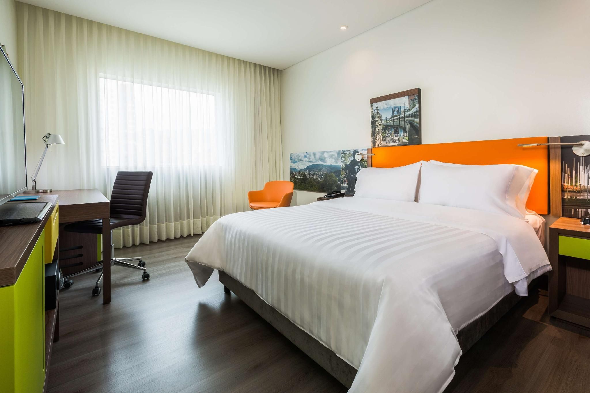 undefined Hampton by Hilton Bogota Airport 8