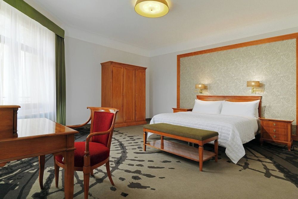 Executive Suite, 1 King Bed
