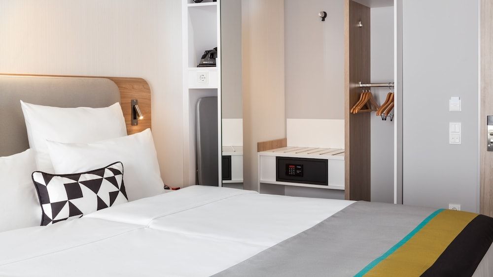 undefined Holiday Inn Express Munich - City East by IHG 9