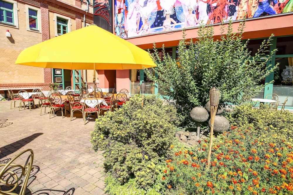 Sundeck
