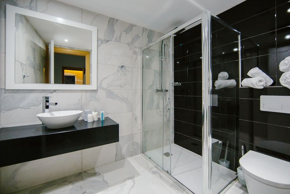 Qbic City Hotel Superior Double Room 2