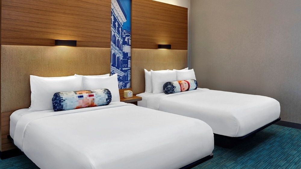 Room, 2 Queen Beds, Non Smoking (Mobility Accessible, Tub)