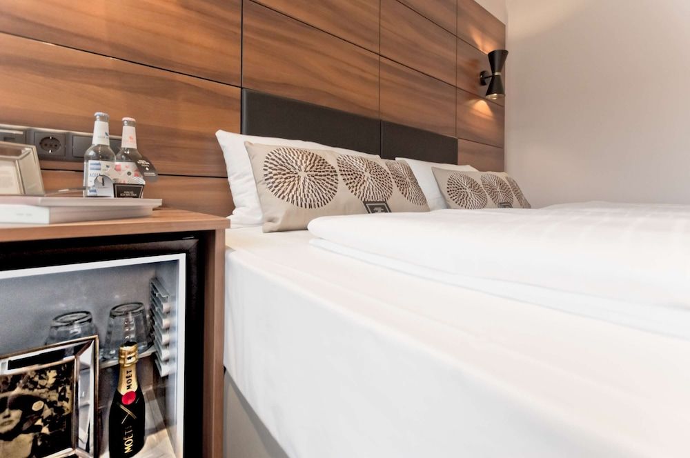 elaya hotel munich city Standard Double Room 4