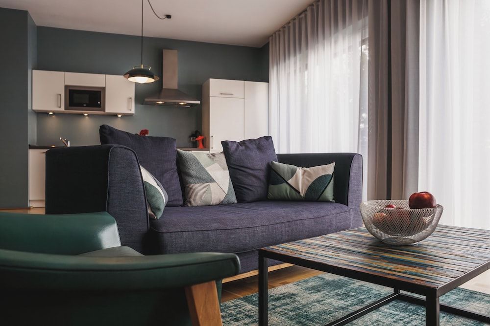 The Circus Apartments Deluxe Apartment 9