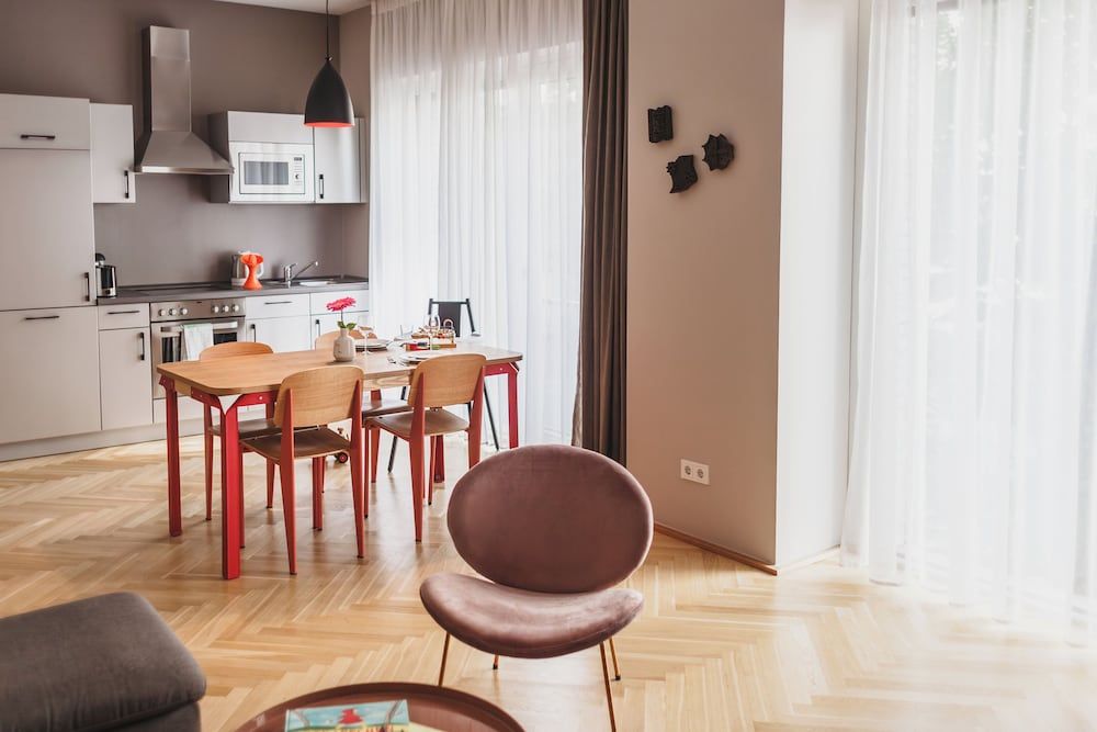 The Circus Apartments City Apartment 6