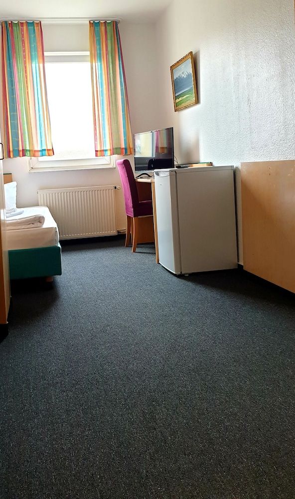 undefined Pension Odin 10