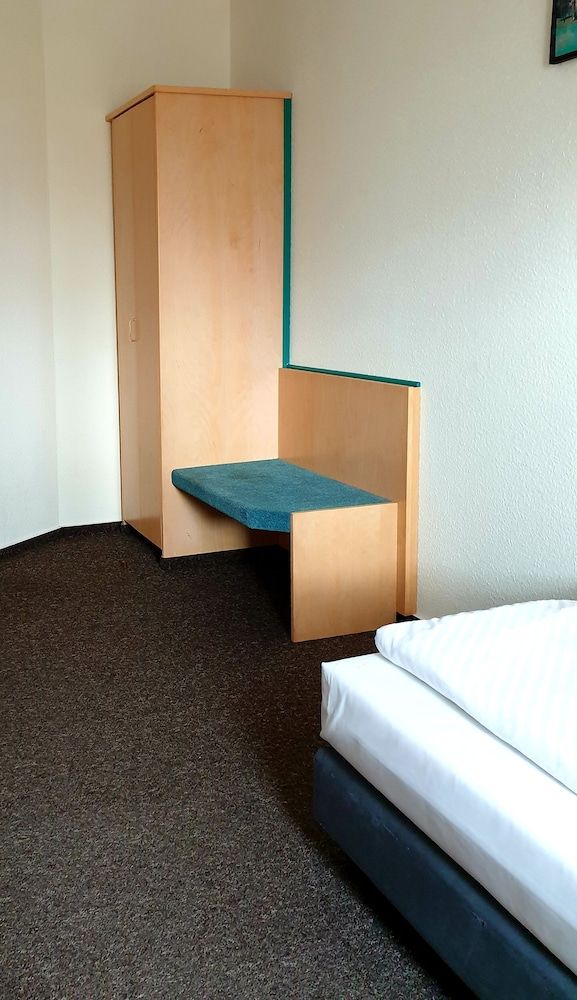 undefined Pension Odin 7