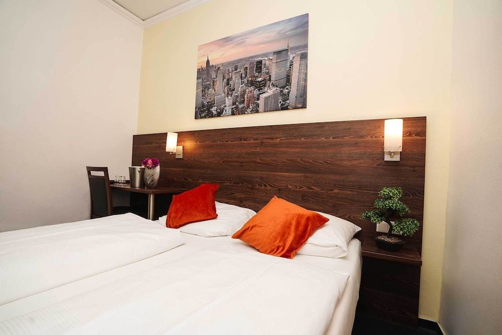 Hotel Little Paris Double Room 7