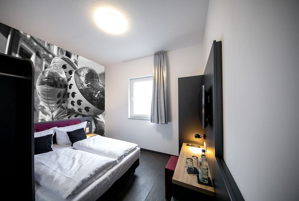 SMARTY Cologne Dom Hotel - Boardinghouse Double Room Compact 4