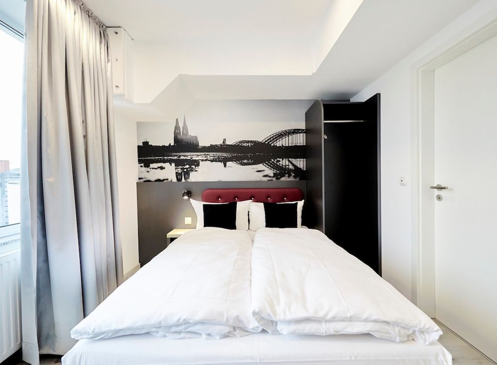 SMARTY Cologne Dom Hotel - Boardinghouse Double Room Compact 7
