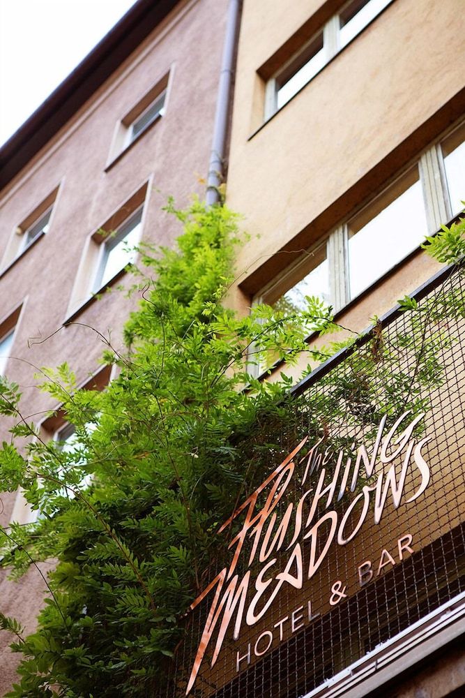undefined The Flushing Meadows Hotel & Bar 4
