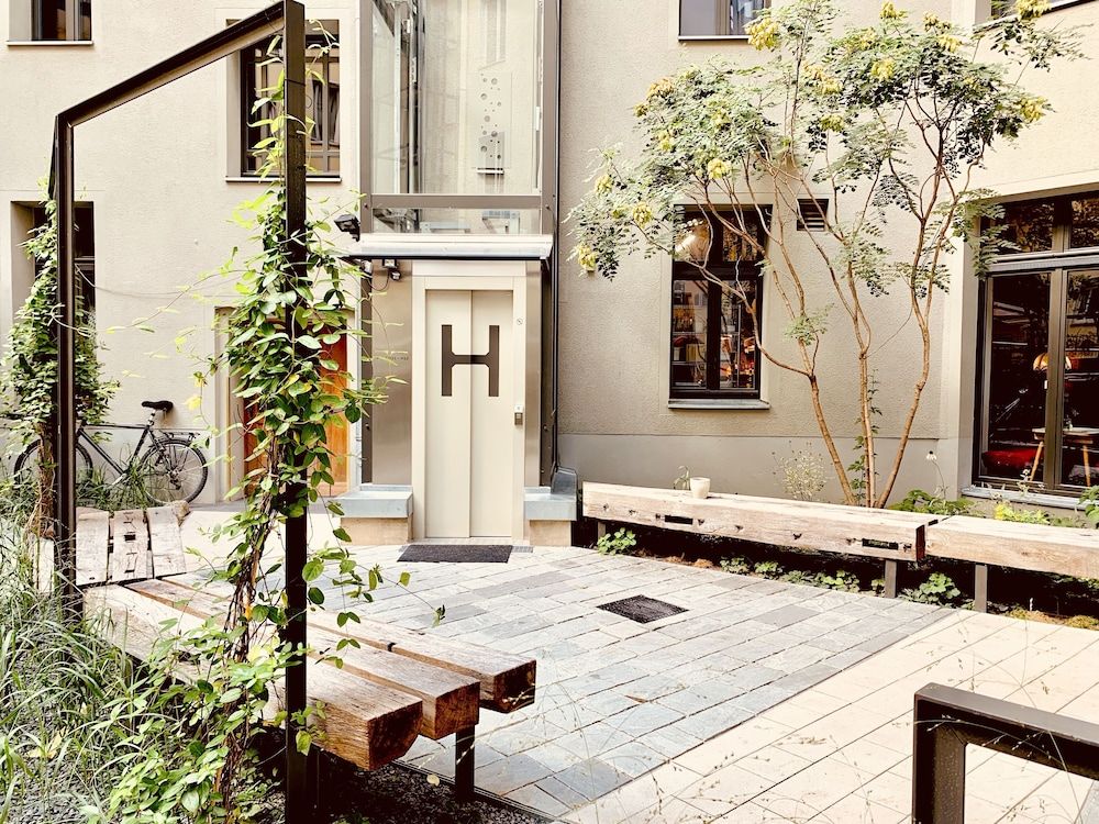 undefined Brilliant Apartments Berlin 7