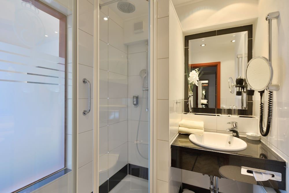 Hotel Caroline Mathilde Comfort Single Room 4