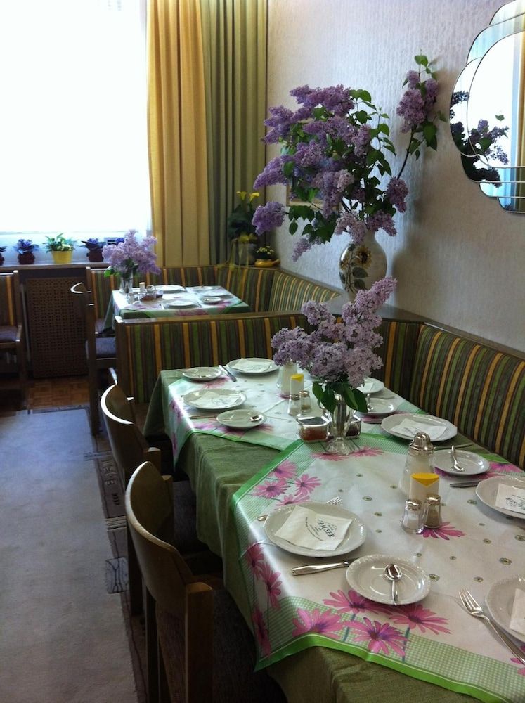 undefined Hotel Hauser 4