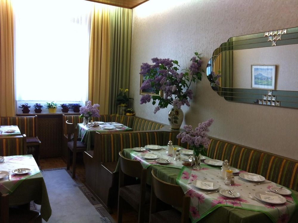 undefined Hotel Hauser 6