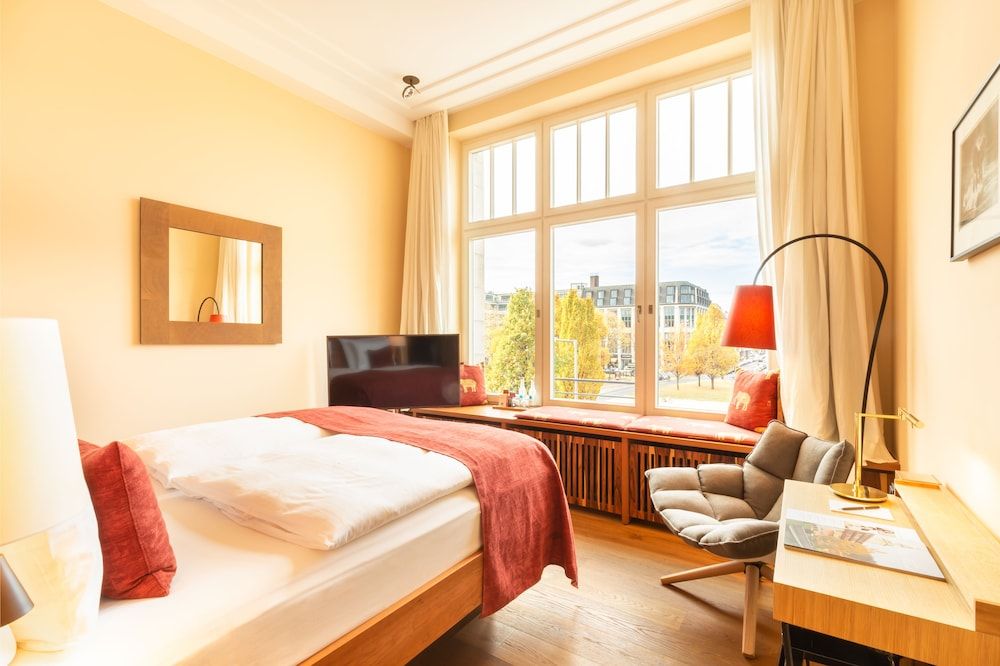 Orania.Berlin Double Room (Orania. 25) (2 Adults or 1 Adult + 1 Child) 6
