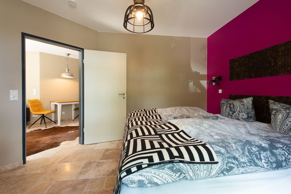 Small Apartment with 1 bedroom ( Boardinghouse)