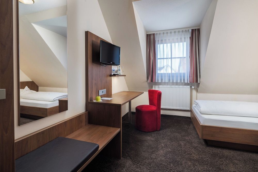 Economy Single Room