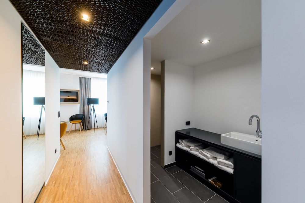 mk hotel rüsselsheim Family Room, 2 Bedrooms 9