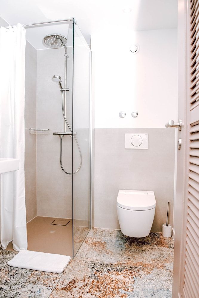 Hotel Concorde Comfort Single Room 4