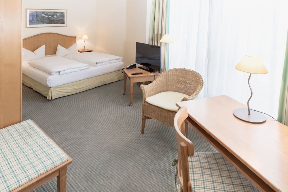 Hotel Leipzig City Nord by Campanile Standard Room, 2 Twin Beds 3