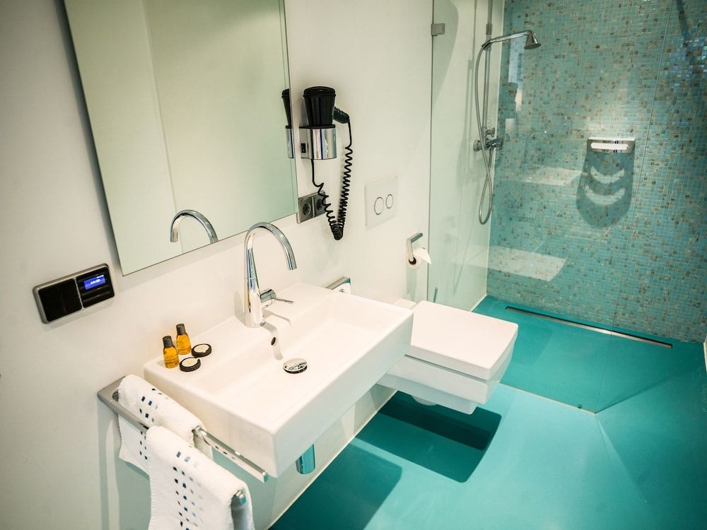 Maien Hotel & Restaurant Double Room, Balcony 8