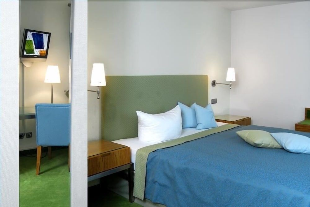 Maien Hotel & Restaurant Standard Double or Twin Room 6