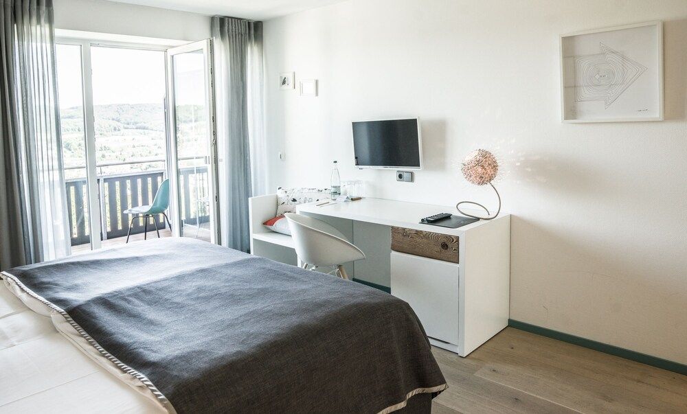 Maien Hotel & Restaurant Standard Double or Twin Room 4