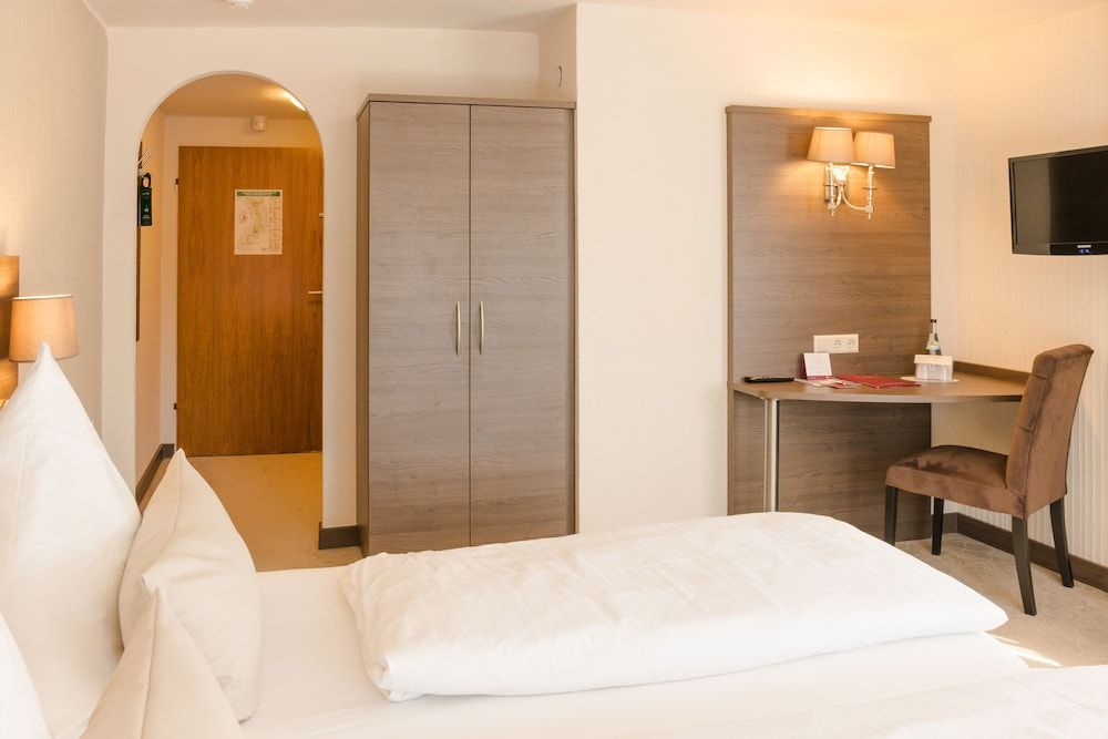 Parkhotel Luise Classic Double Room, 1 Queen Bed 2