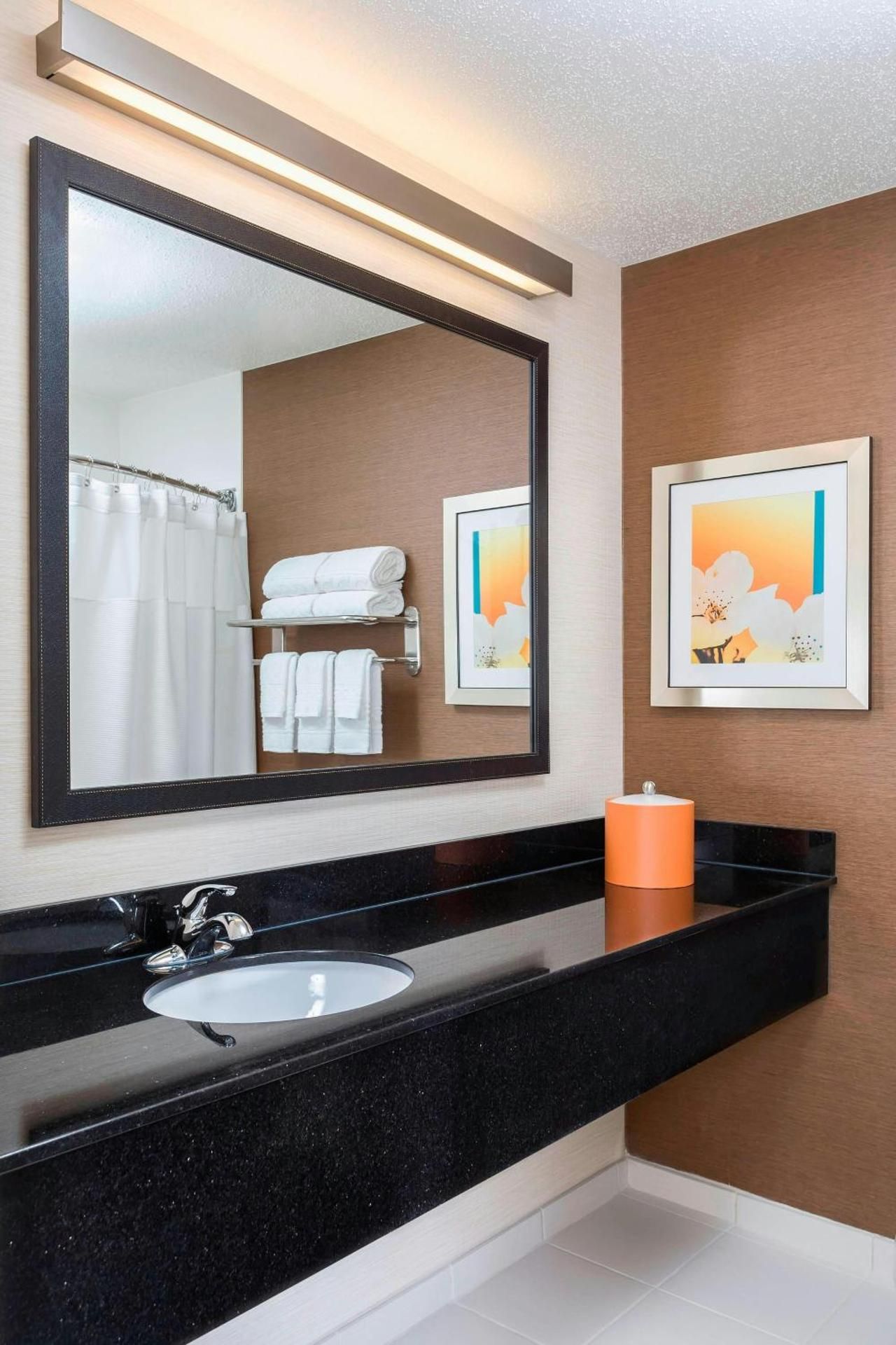 Queen Room with Two Queen Beds - Hearing Accessible