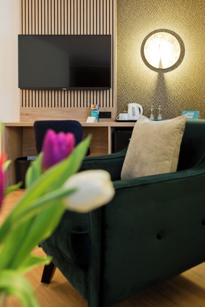 Atrium Hotel Amadeus Deluxe Double Room 4