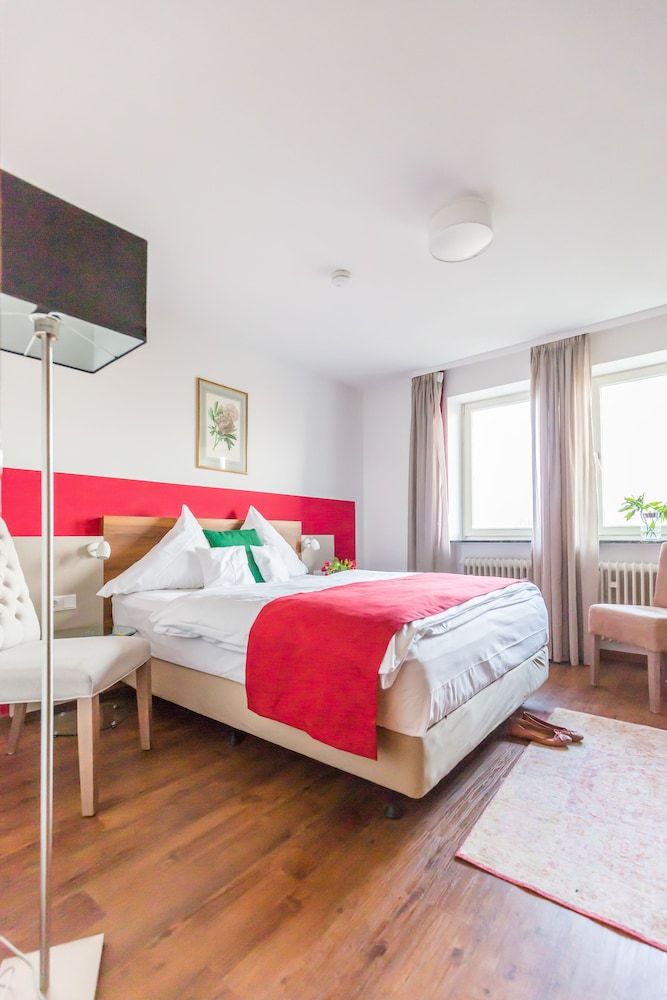 Hotel Vorderburg Basic Double Room, 1 Bedroom, Non Smoking 11