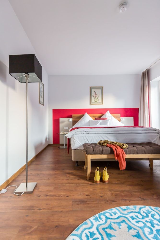 Hotel Vorderburg Basic Double Room, 1 Bedroom, Non Smoking 3