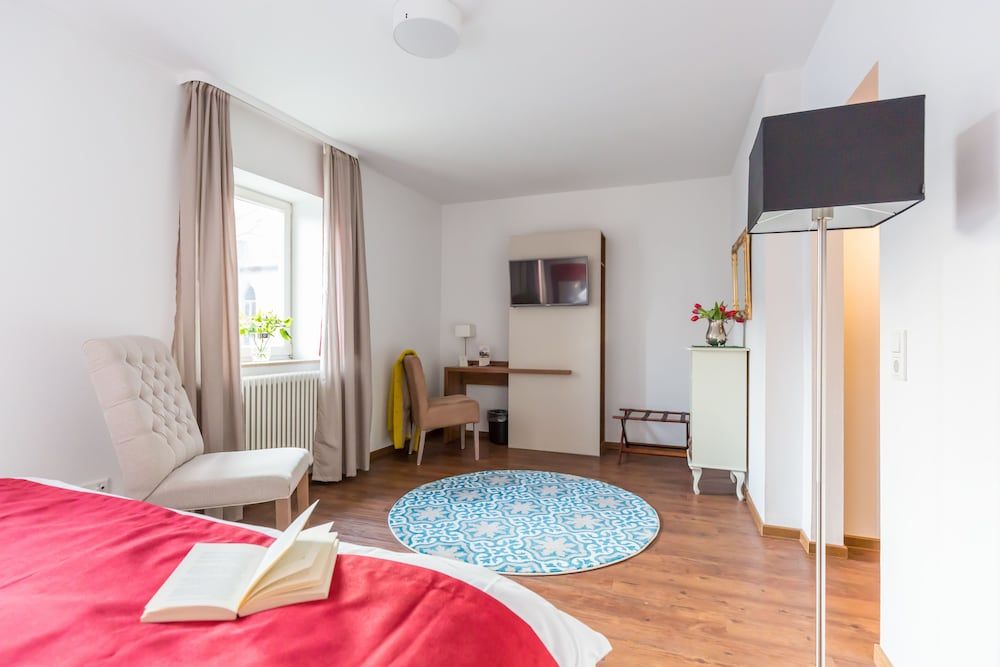 Hotel Vorderburg Basic Single Room