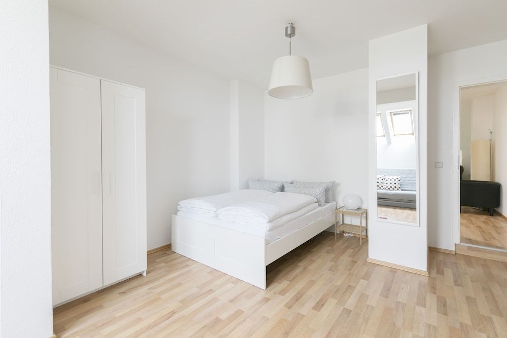 undefined Primeflats - Apartments near Prenzlauer Berg 4