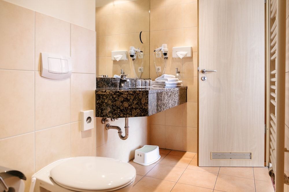 Hotel Am Jungfernstieg Classic Double Room 4