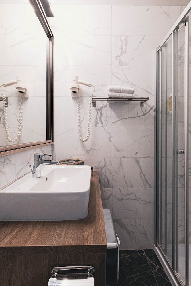 Mountainpark Kassel Maxi Double Room 3