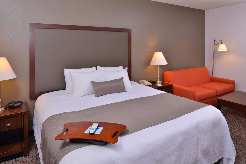 Suite, 1 King Bed, Non Smoking, Jetted Tub