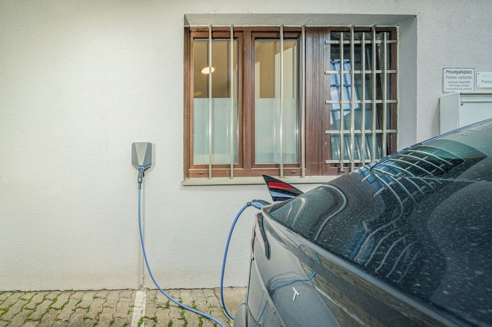 Electric vehicle charging station