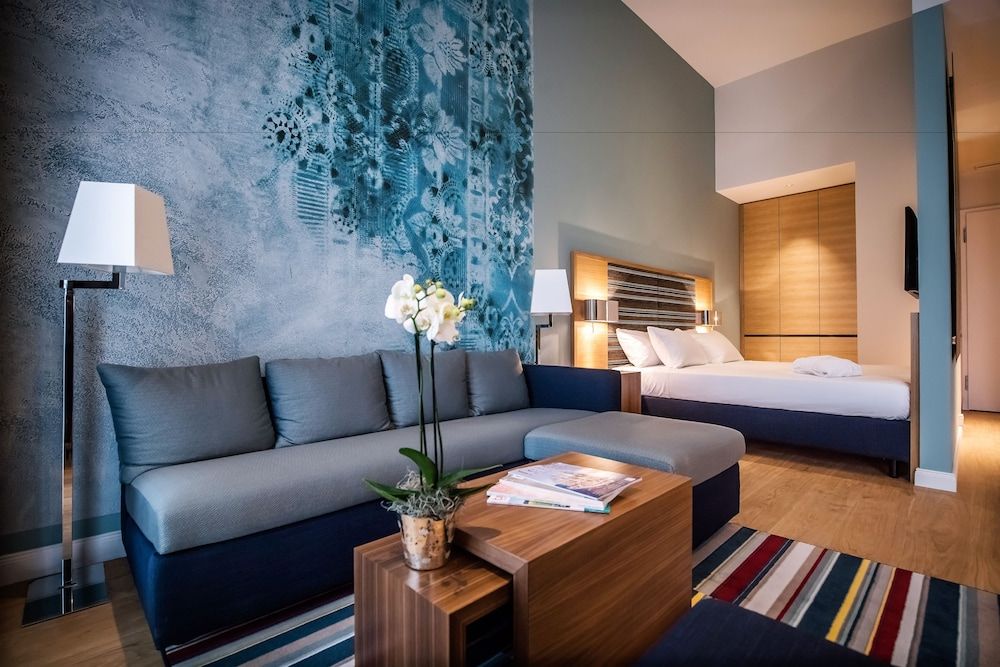 Business Suite