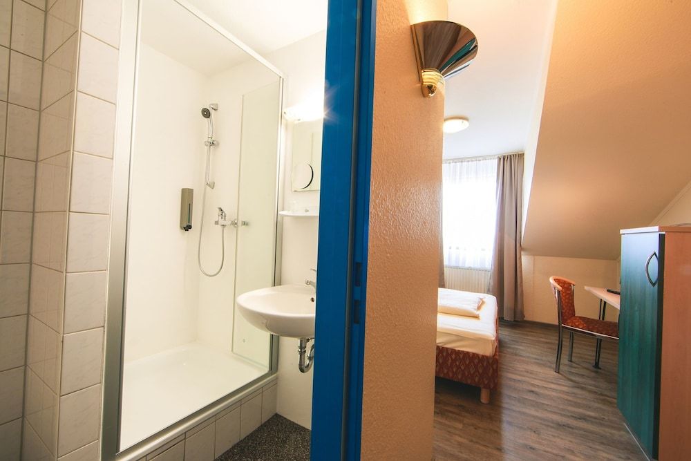 Standard Single Room, 1 Large Twin Bed