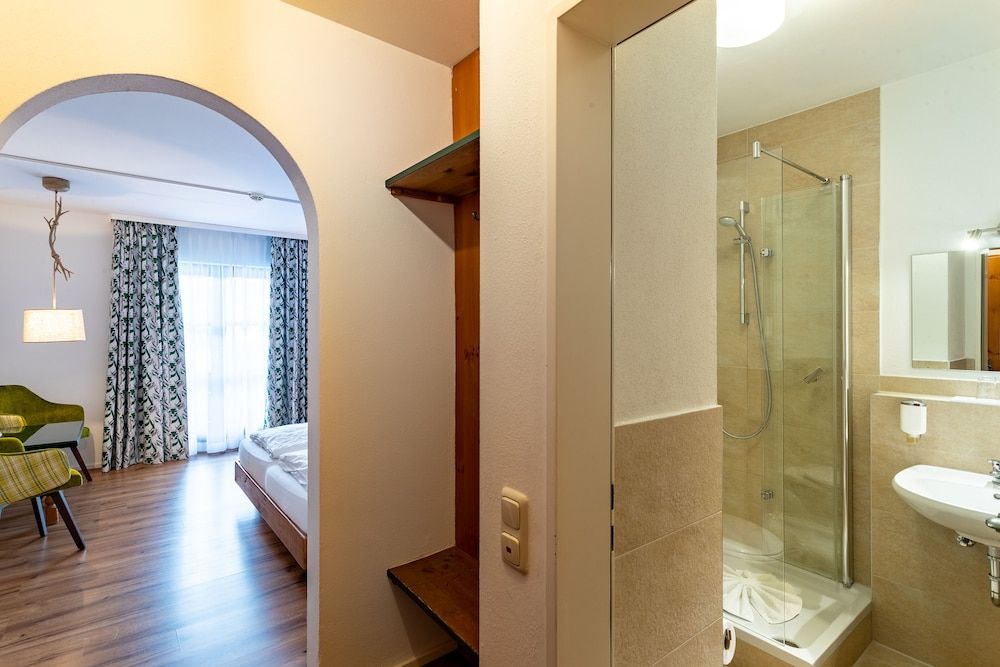 Das Bergmayr - Chiemgauer Alpenhotel Comfort Double Room (Bergmayr) 8