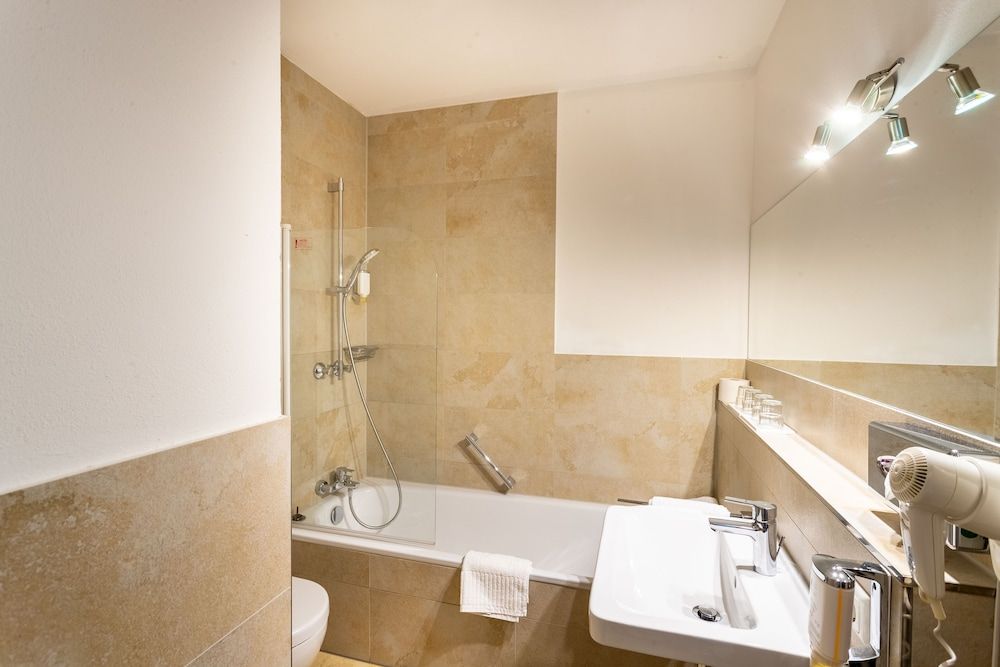 Das Bergmayr - Chiemgauer Alpenhotel Family Room 7