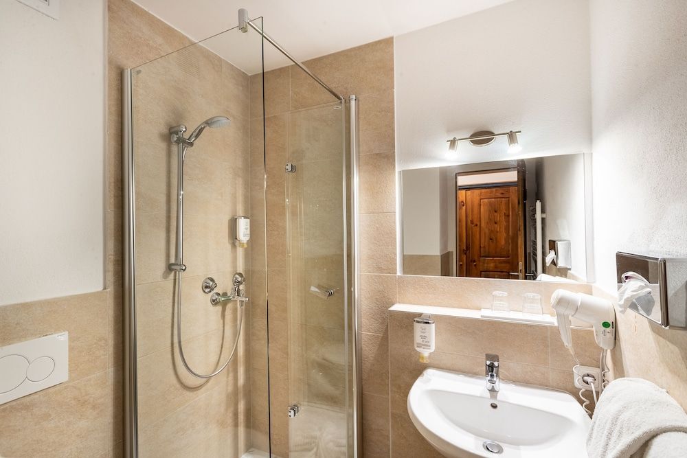 Das Bergmayr - Chiemgauer Alpenhotel Comfort Double Room (Bergmayr) 9