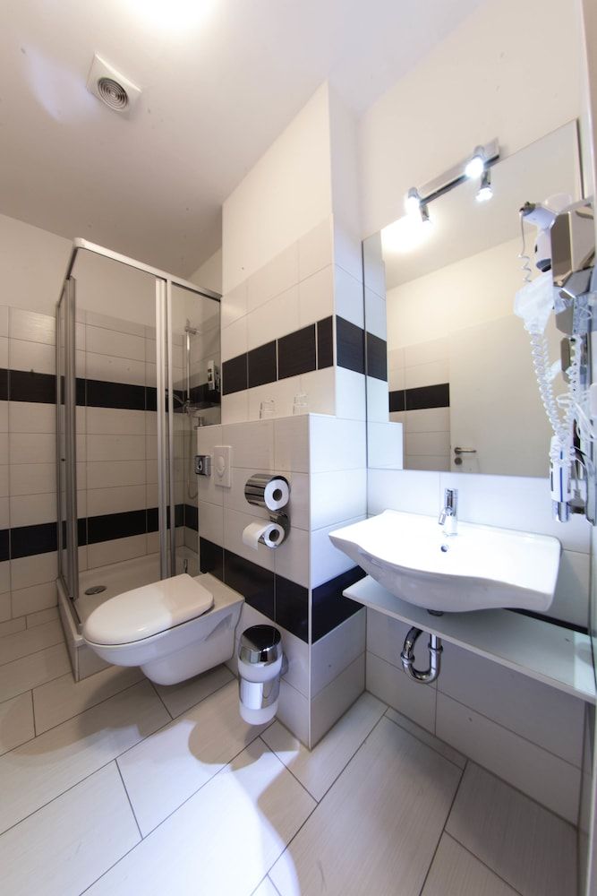 Hotel Prens Berlin Superior Double Room 7