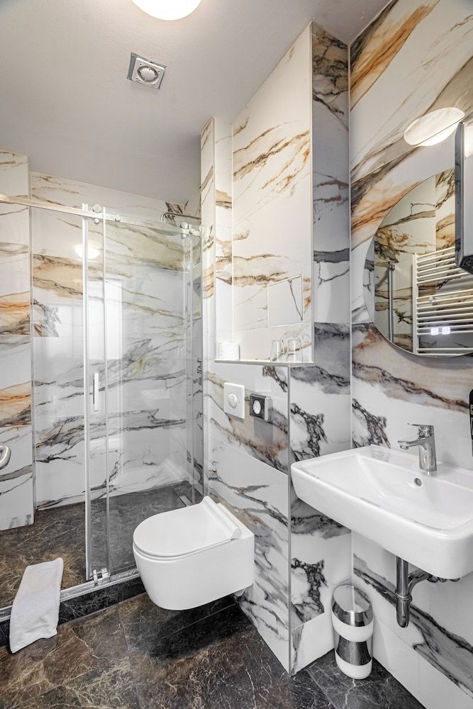 Hotel Prens Berlin Superior Double Room 9