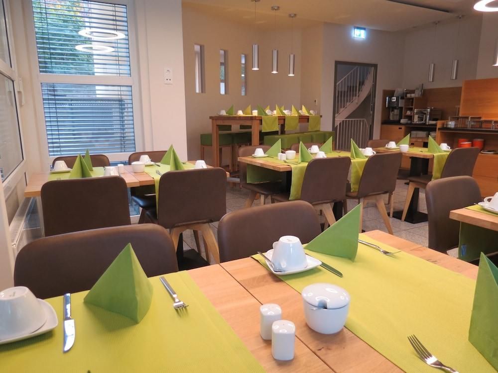 08dc49848291ebdcd8b4915b29b5ba5c